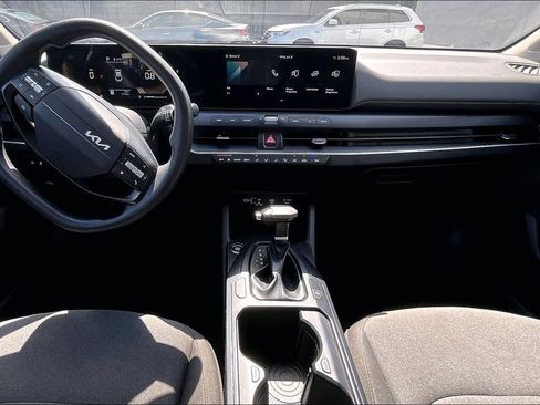 Used 2025 Kia K4 FWD image 7