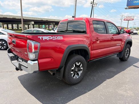 Used 2023 Toyota Tacoma TRD Off-Road AWD/4WD image 8