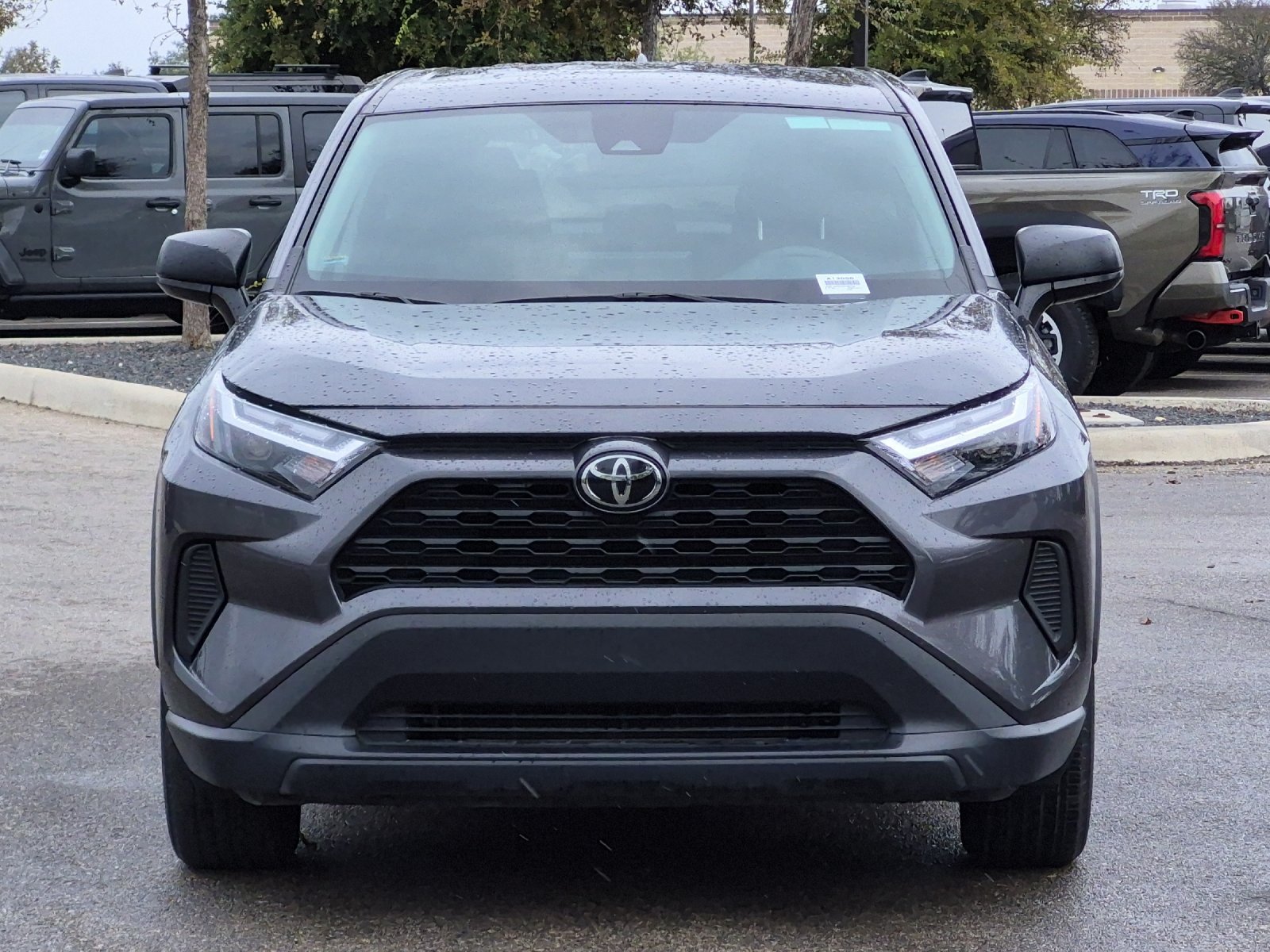 Used 2025 Toyota RAV4 LE AWD/4WD image 8
