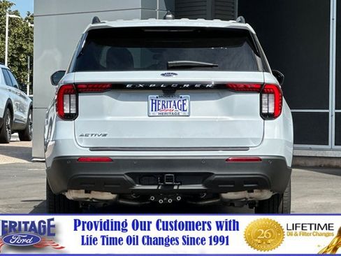 New 2026 Ford Explorer Active RWD image 5