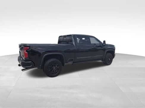 Certified 2024 Chevrolet Silverado 2500 High Country w/ Midnight Edition AWD/4WD image 5