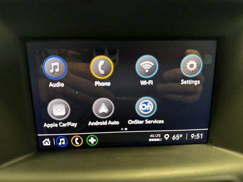 Used 2023 GMC Terrain SLE w/ Driver Convenience Package image 22