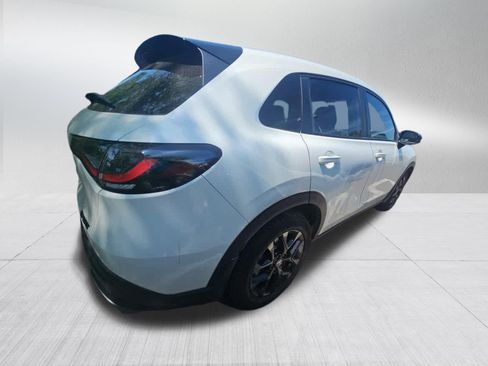 Used 2023 Honda HR-V Sport image 4