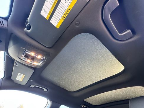 Certified 2025 Mercedes-Benz GLB 250 GLB 250 image 32