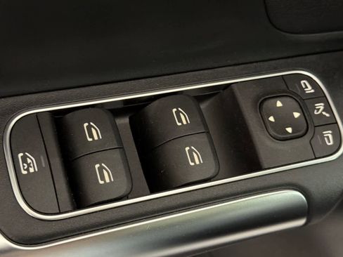 Used 2021 Mercedes-Benz GLA 250 image 13