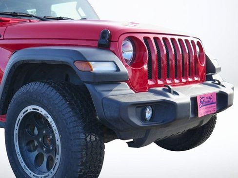 Used 2020 Jeep Wrangler Sport image 9