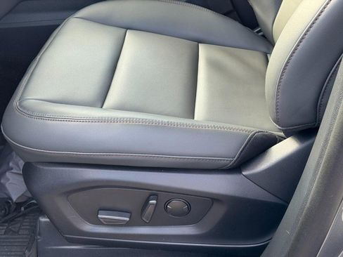 New 2026 Ford Explorer Active w/ Active Comfort Package image 13