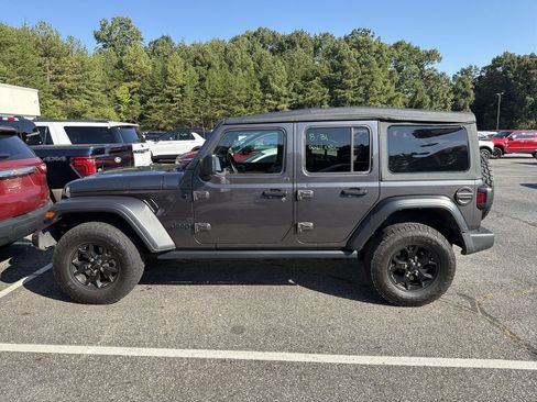 Used 2022 Jeep Wrangler Unlimited Sport AWD/4WD image 4