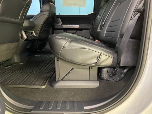 New 2026 Ford F250 Platinum image 38