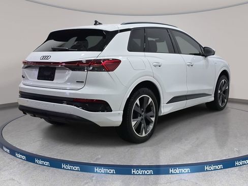 Used 2024 Audi Q4 e-tron Premium Plus w/ Premium Plus image 6