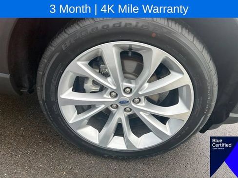 Used 2022 Ford Explorer Platinum w/ Equipment Group 601A AWD/4WD image 6