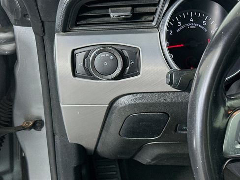 Used 2022 Ford Mustang Premium RWD image 17