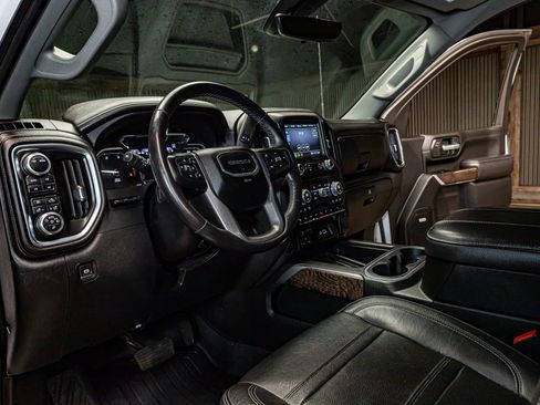 Used 2023 GMC Sierra 3500 Denali w/ Denali Ultimate Package image 17