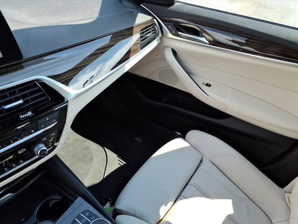 Used 2019 BMW 530i w/ Convenience Package RWD image 34