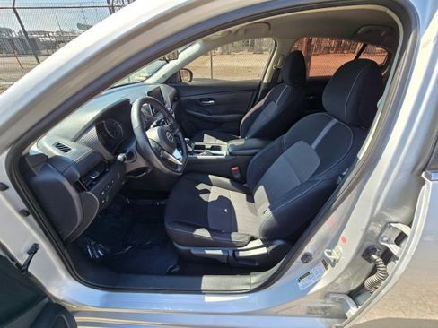 Used 2021 Nissan Sentra SV image 9