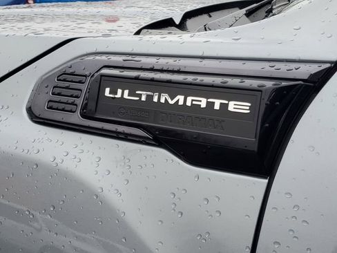 Used 2024 GMC Sierra 3500 Denali Ultimate image 36