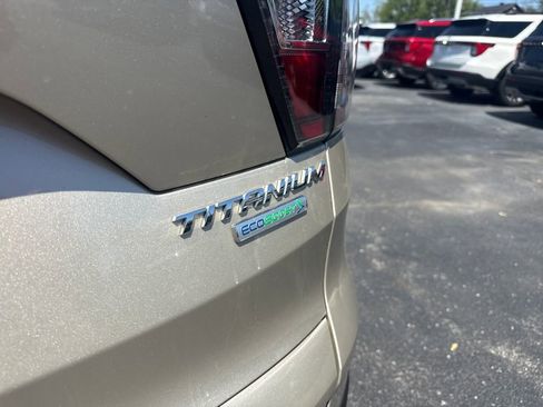 Used 2017 Ford Escape Titanium FWD image 11