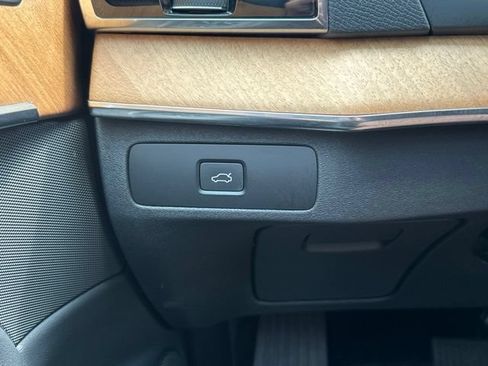 Certified 2024 Volvo XC90 B6 Plus w/ Protection Package Premier AWD/4WD image 31