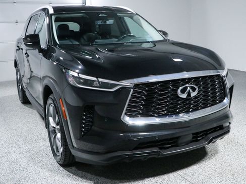 Used 2023 INFINITI QX60 Luxe w/ Cargo Package FWD image 5