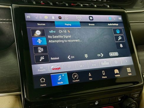 Used 2023 Jeep Grand Cherokee Limited image 7