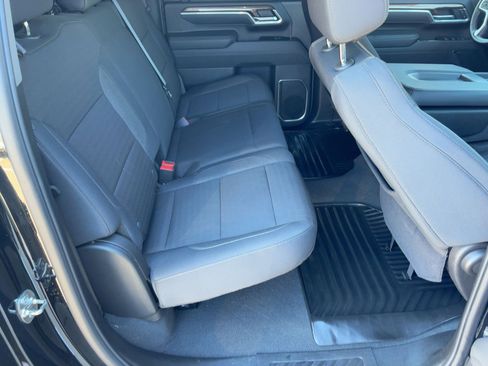 Used 2025 Chevrolet Silverado 2500 LT w/ Convenience Package image 28