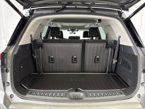 New 2026 Nissan Pathfinder Platinum AWD/4WD image 12