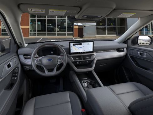 New 2025 Ford Explorer Active w/ Active Comfort Package image 9