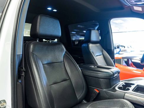 Used 2021 Chevrolet Silverado 2500 LTZ w/ LTZ Plus Package AWD/4WD image 17