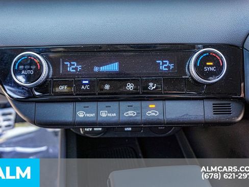 Used 2025 Hyundai Elantra Sport FWD image 40