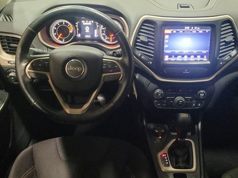 Used 2016 Jeep Cherokee Latitude w/ Cold Weather Group image 22