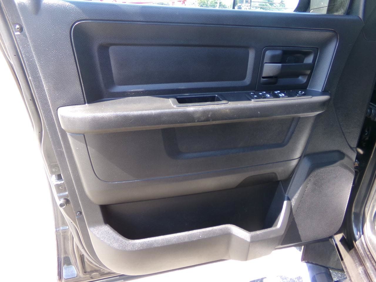 Used 2016 RAM 1500 Tradesman w/ Popular Equipment Group AWD/4WD image 18