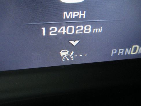 Used 2016 GMC Yukon XL Denali w/ Open Road Package image 40