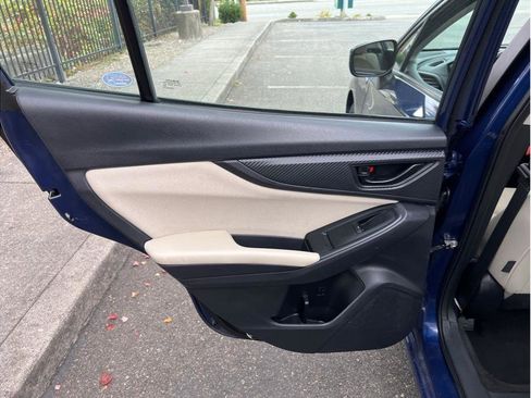 Used 2018 Subaru Impreza 2.0i Premium w/ Eyesight & BSD & Rcta image 17