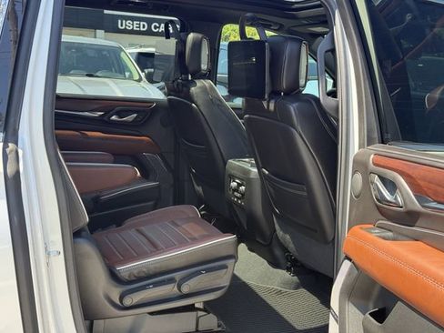 Used 2024 GMC Yukon XL Denali Ultimate image 36