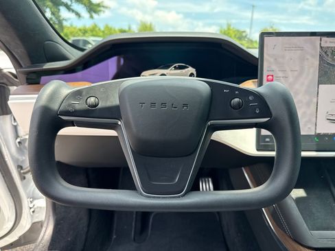 Used 2022 Tesla Model S AWD/4WD image 24