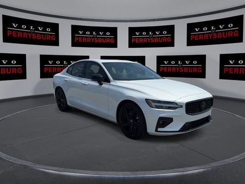 Used 2023 Volvo S60 B5 Plus w/ Climate Package AWD/4WD image 2