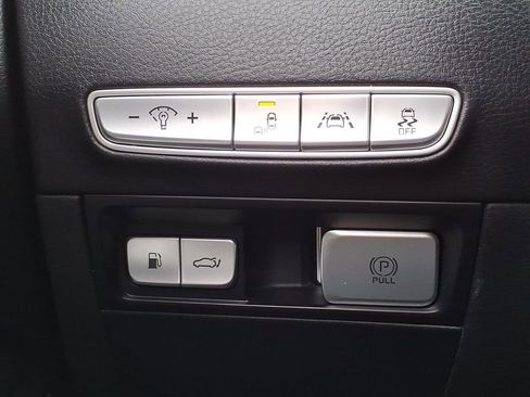 Used 2019 Kia K900 Luxury w/ VIP Package AWD/4WD image 23