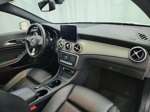 Used 2017 Mercedes-Benz CLA 250 4MATIC image 23