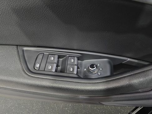 Used 2017 Audi A4 2.0T Premium w/ Convenience Package AWD/4WD image 29