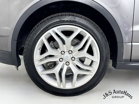 Used 2018 Land Rover Range Rover Evoque SE Dynamic image 38