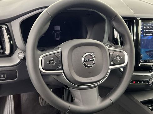 Certified 2025 Volvo XC60 B5 Core w/ Climate Package image 13