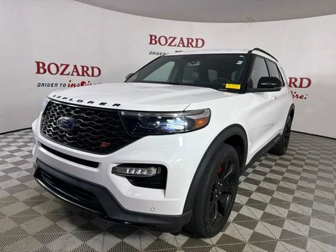 Used 2023 Ford Explorer ST w/ Equipment Group 401A AWD/4WD image 4