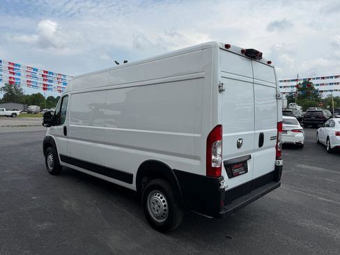Used 2025 RAM ProMaster 2500 w/ Convenience Group FWD image 8