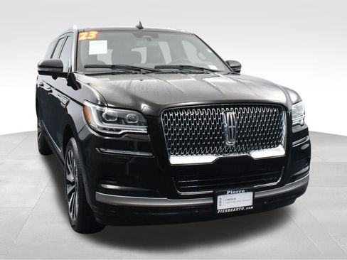Certified 2023 Lincoln Navigator L Reserve w/ Equipment Group 201A image 6