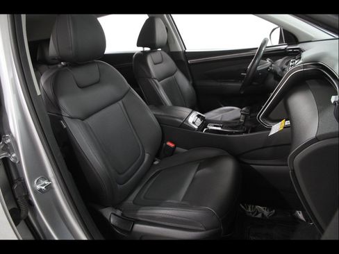 Certified 2023 Hyundai Tucson SEL w/ Convenience Package FWD image 16