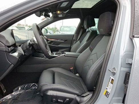 Certified 2025 BMW i5 xDrive40 w/ M Sport Package image 14