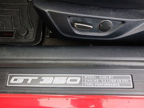 Used 2016 Ford Mustang Shelby GT350 w/ Technology Package image 26