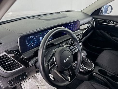 Certified 2024 Kia Seltos S AWD/4WD image 9