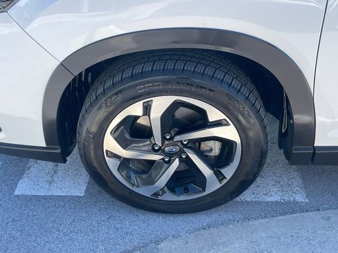 Used 2022 Subaru Forester Touring image 32