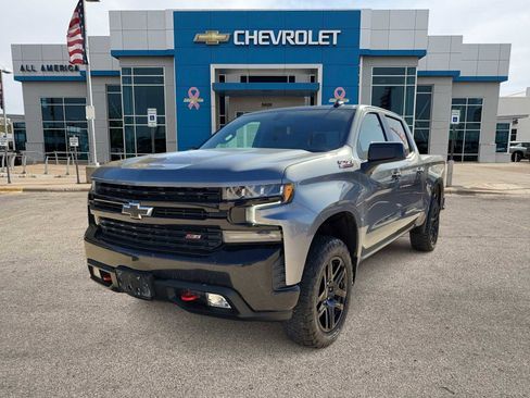 Used 2021 Chevrolet Silverado 1500 LT Trail Boss w/ Convenience Package II image 1